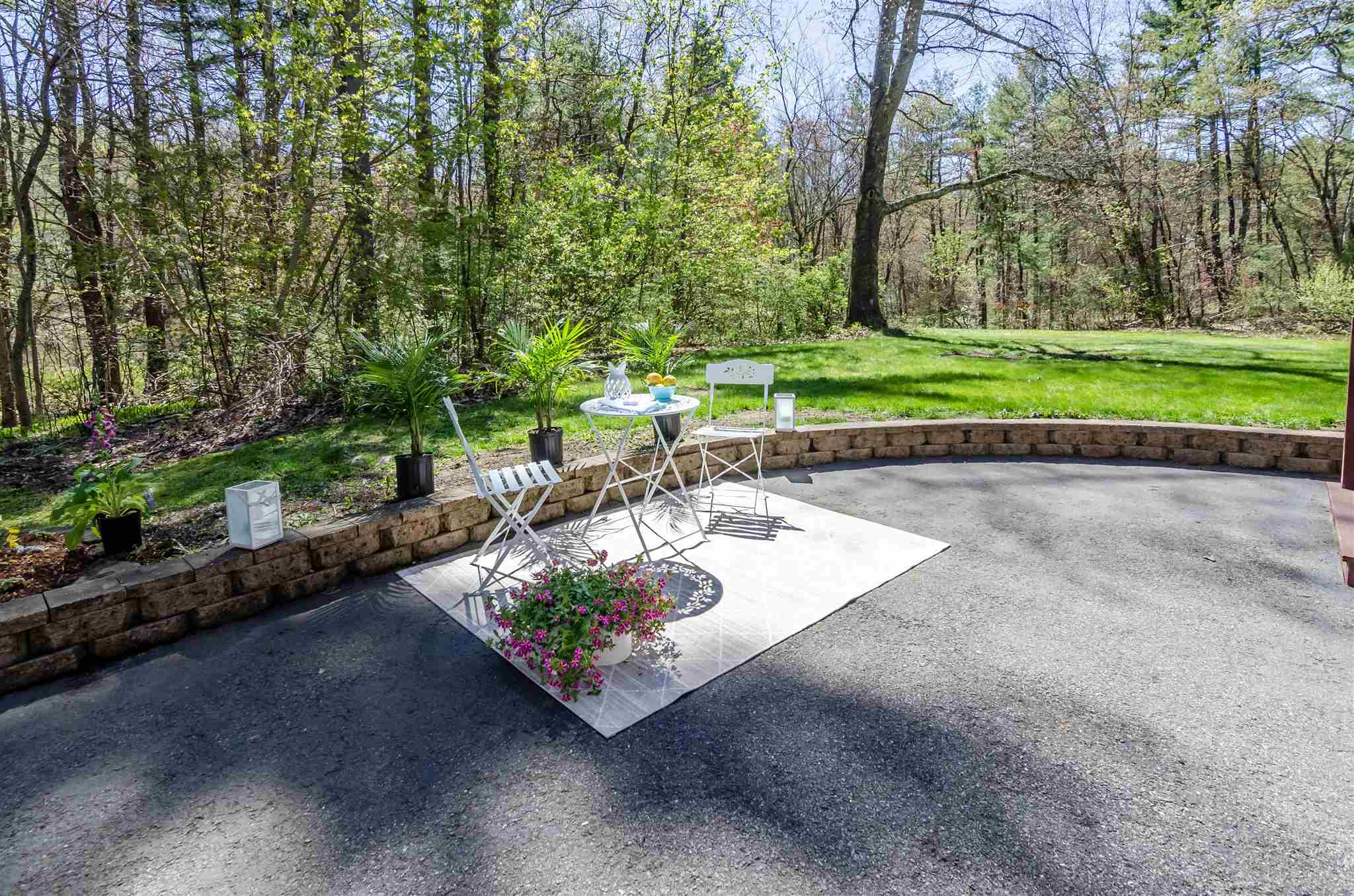 65-67 Tallant Road Pelham, NH 03076 - Photo 23 of 29