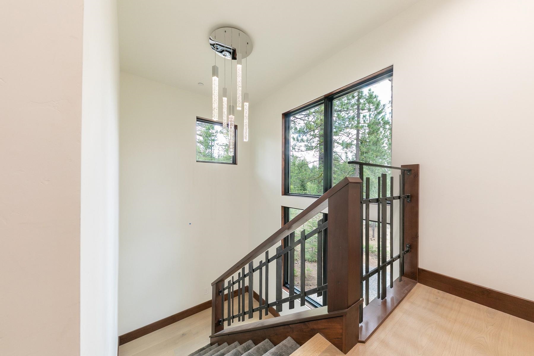 11083 China Camp Road Truckee, CA 96161 - Photo 17 of 24