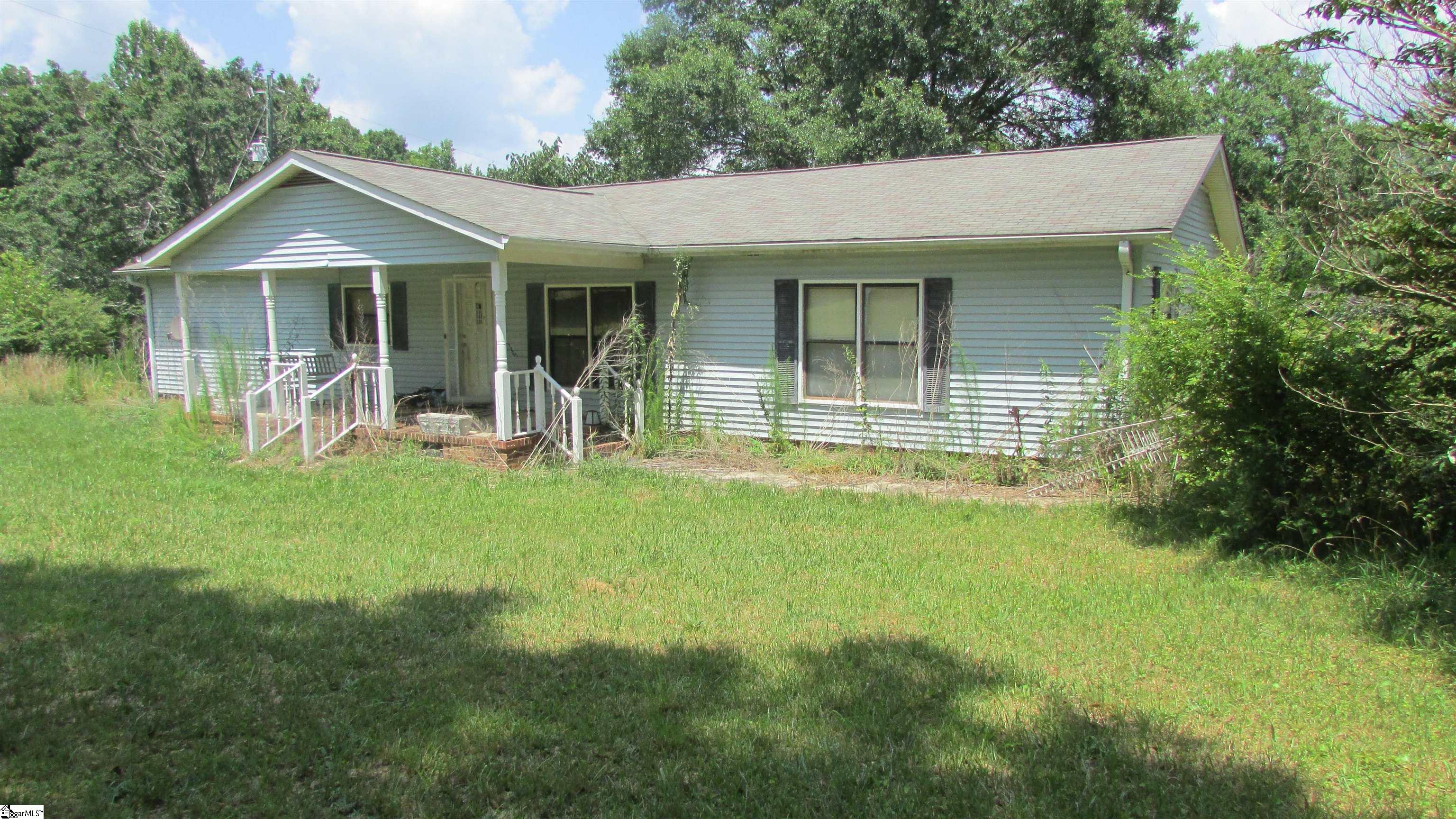 7831 Neely Ferry Road Laurens, SC 29360 - Photo 4 of 17