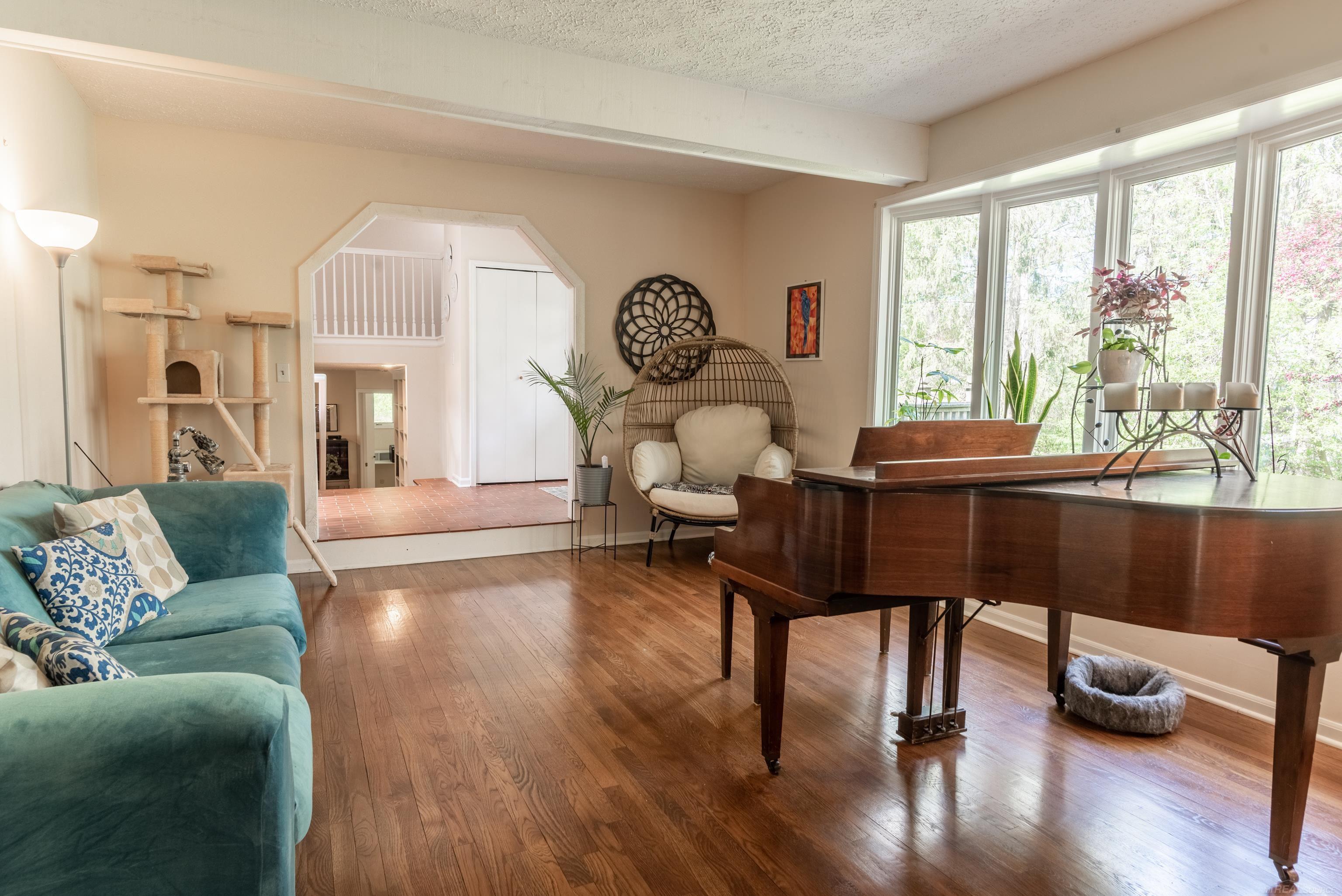 8430 West Gates Street Romeo, MI 48065 - Photo 6 of 47 50108333-5.JPG