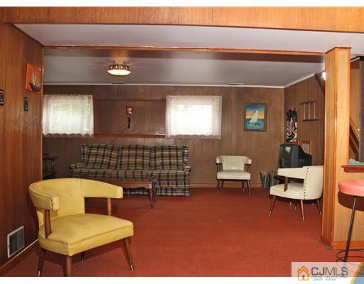 12 Kish Court Edison, NJ 08837 - Photo 17 of 25 Gallery Image 17