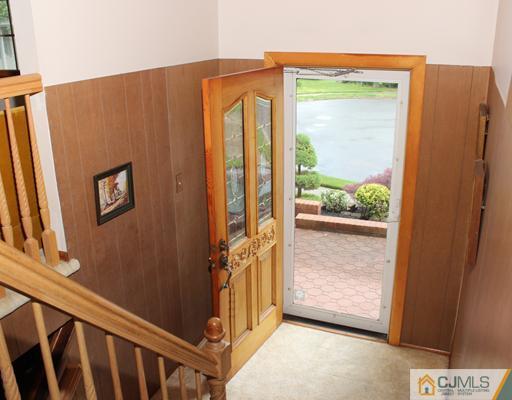 12 Kish Court Edison, NJ 08837 - Photo 3 of 25 Gallery Image 3