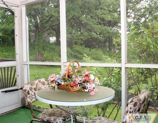 12 Kish Court Edison, NJ 08837 - Photo 7 of 25 Gallery Image 7