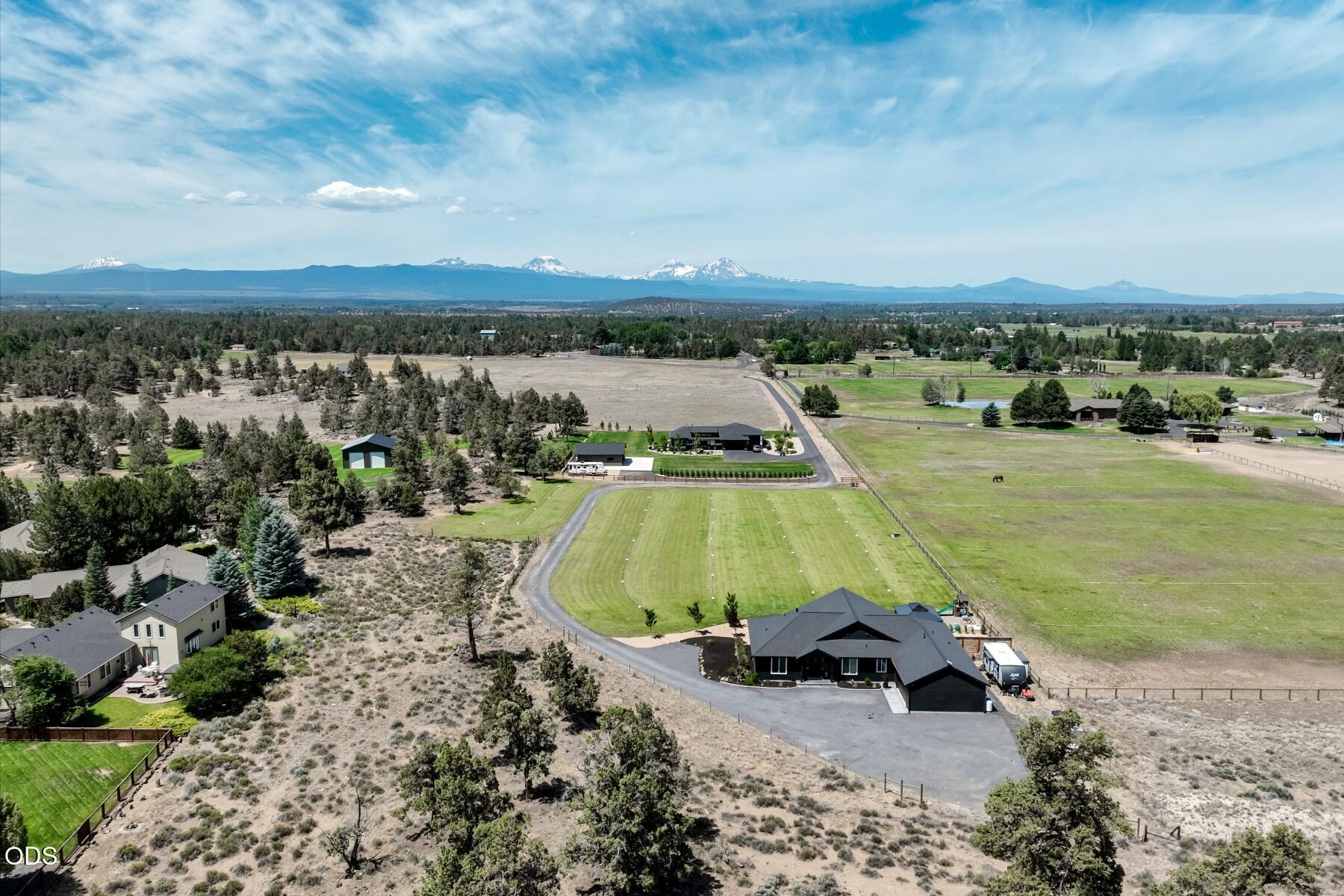 64794 Hunnell Road Bend, OR 97703 - Photo 46 of 51