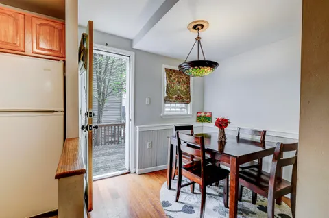 $2,700 | 16 Coles Street, Unit 1, Jersey City, NJ 07302