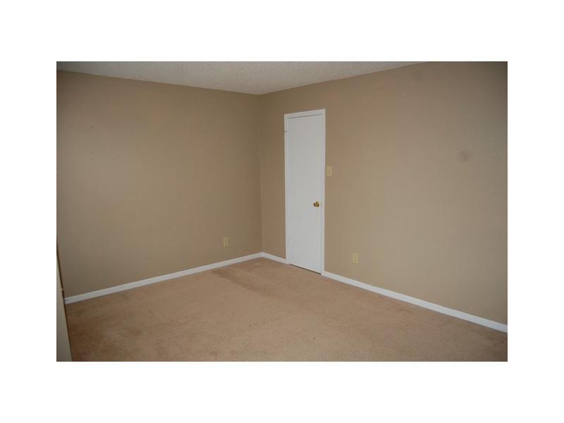 8275 South Rising Sun Drive Pendleton, IN 46064 - Photo 12 of 15
