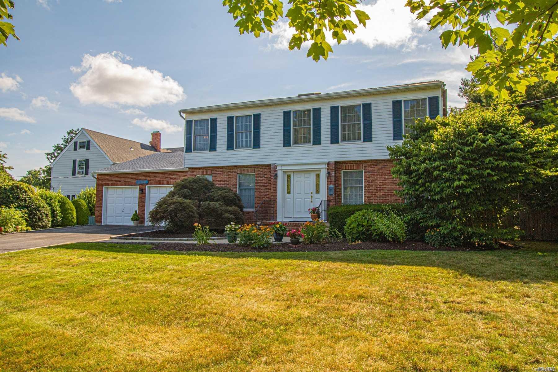 2 Harbour Road Babylon, NY 11702 - Photo 1 of 1 Gallery Image 1