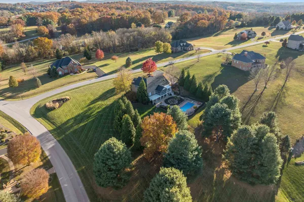 $925,000 | 19 Fieldhaven Place, Staunton, VA 24401
