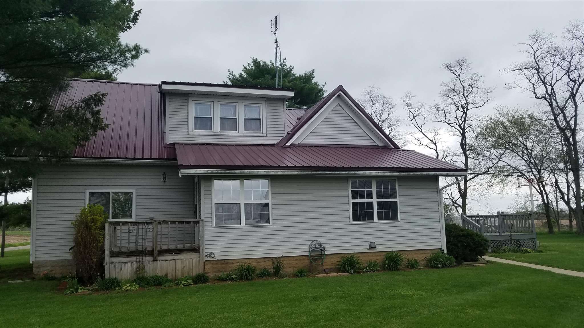 5705 East 250 South Rochester, IN 46975 - Photo 1 of 17