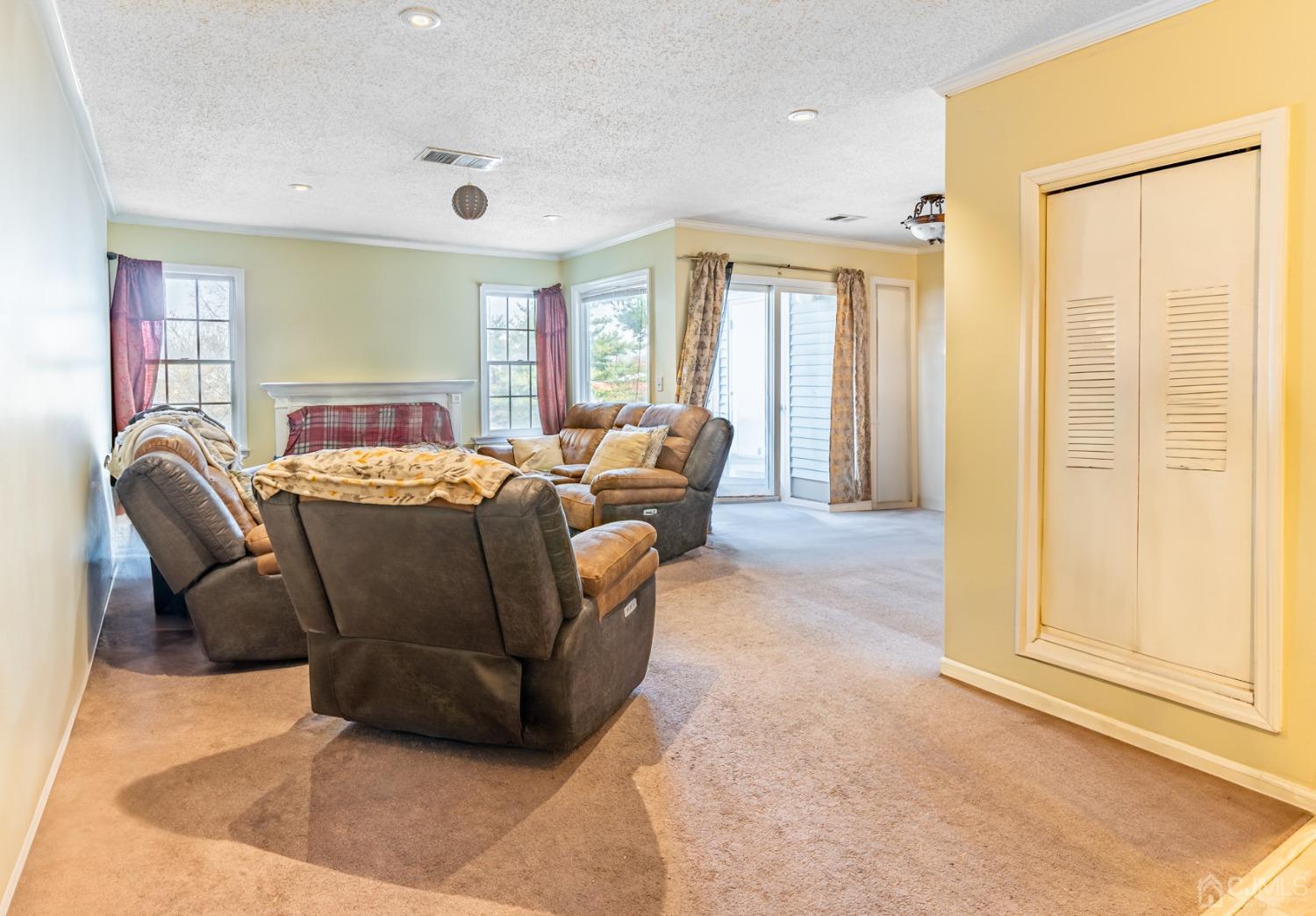 220-220 Edpas Road New Brunswick, NJ 08901 - Photo 10 of 11 Gallery Image 10