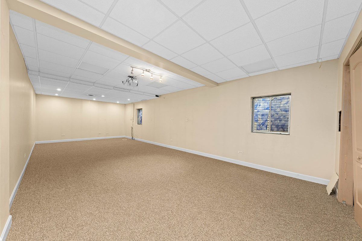 3202 Whitney Road Aurora, IL 60502 - Photo 20 of 28