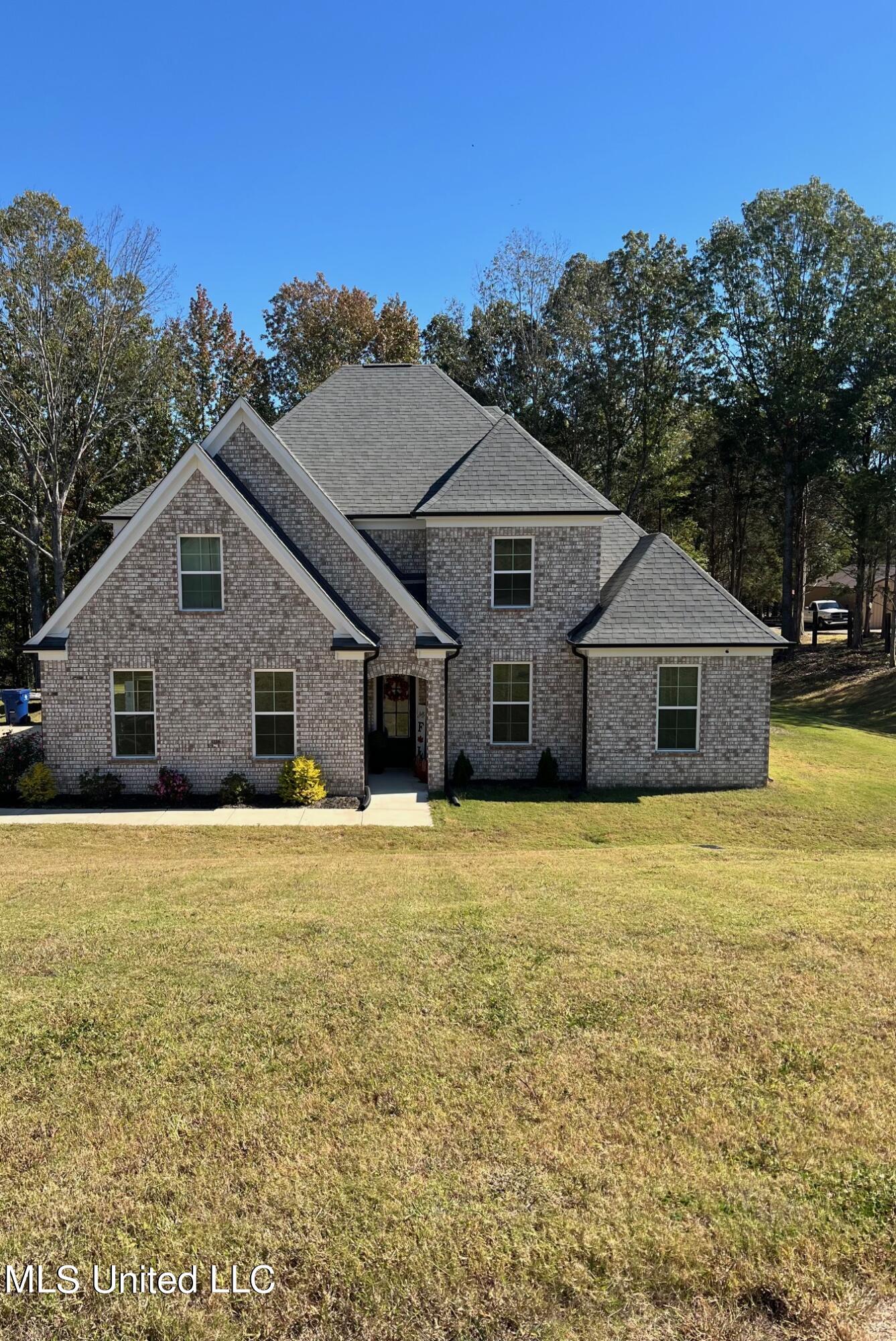 214 Byhalia Creek Farms Rd West  