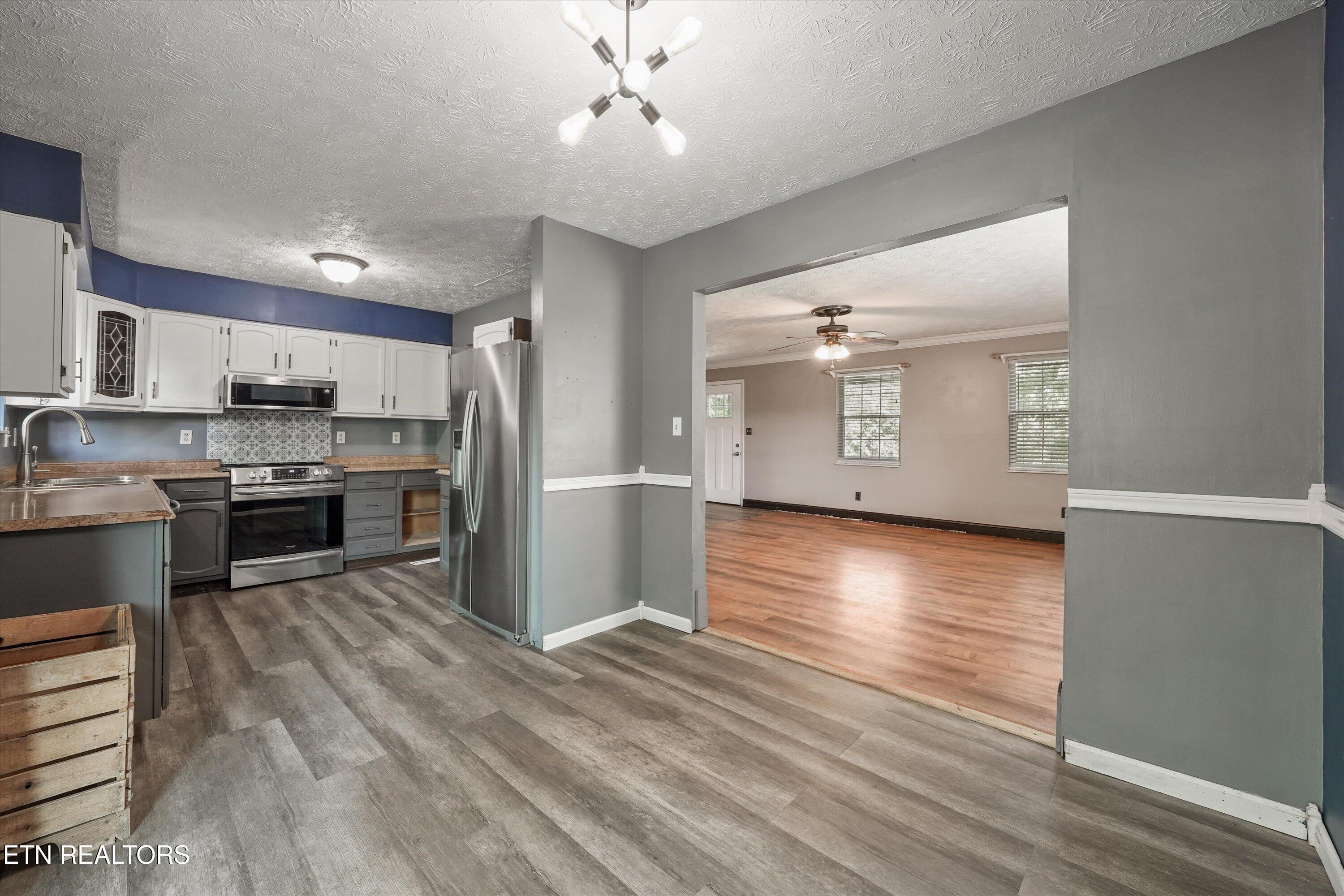 250 Ollis Road Oliver Springs, TN 37840 - Photo 17 of 47 Kitchen
