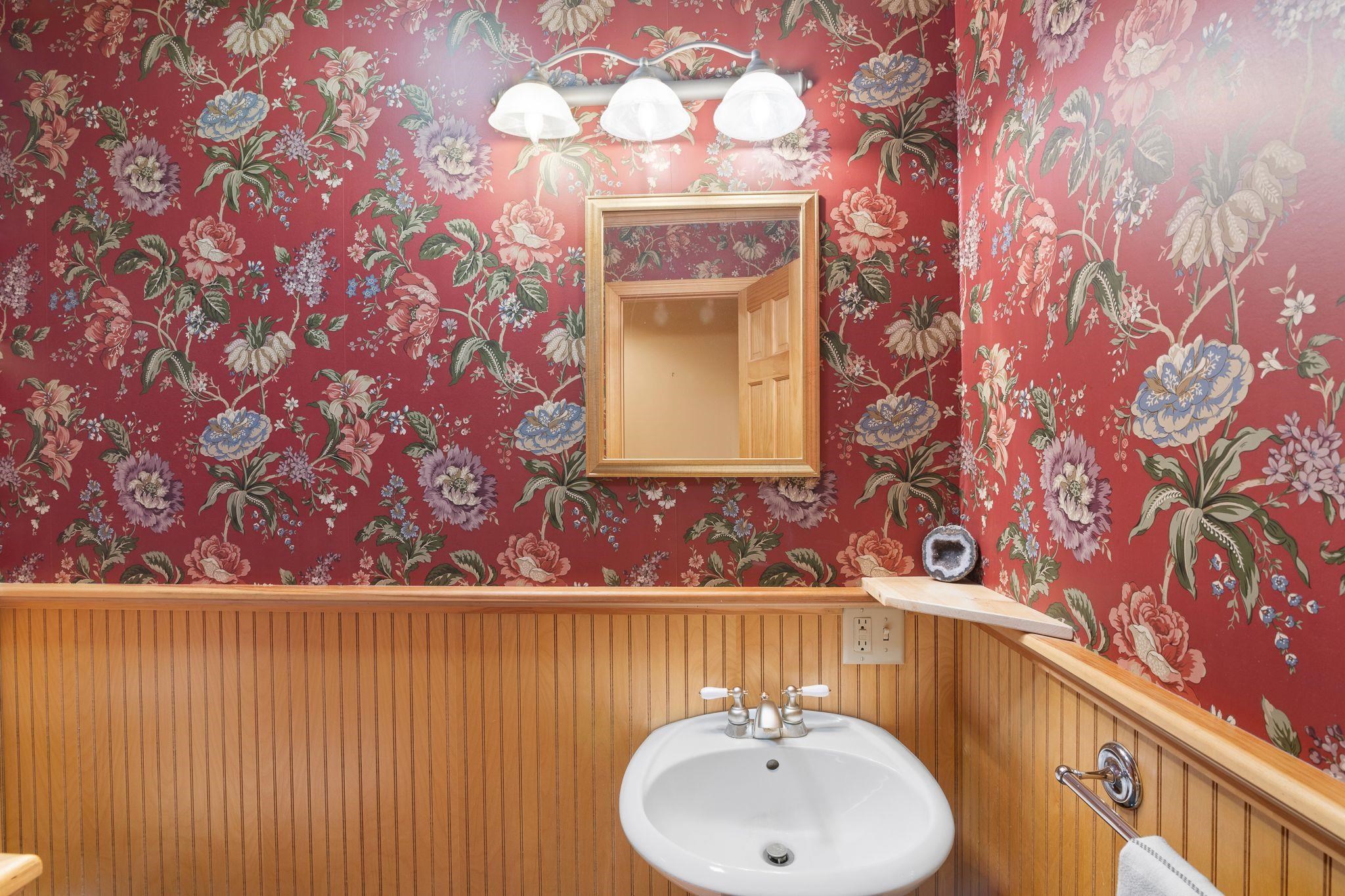 925 Hinesburg Road Brattleboro, VT 05301 - Photo 36 of 51