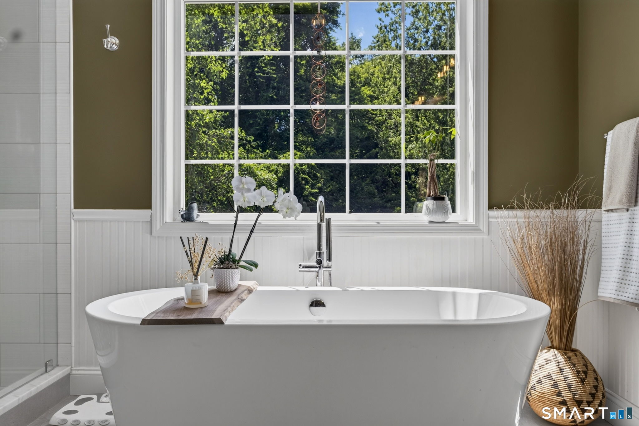 89 Falls Landing Road Deep River, CT 06417 - Photo 18 of 40 Master Bath: Soaking Tub