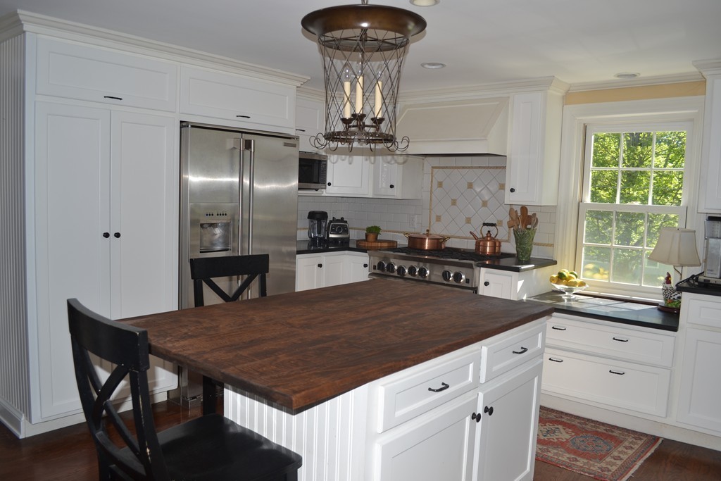 10 Burnham Road Wenham, MA 01984 - Photo 4 of 29 Gallery Image 4