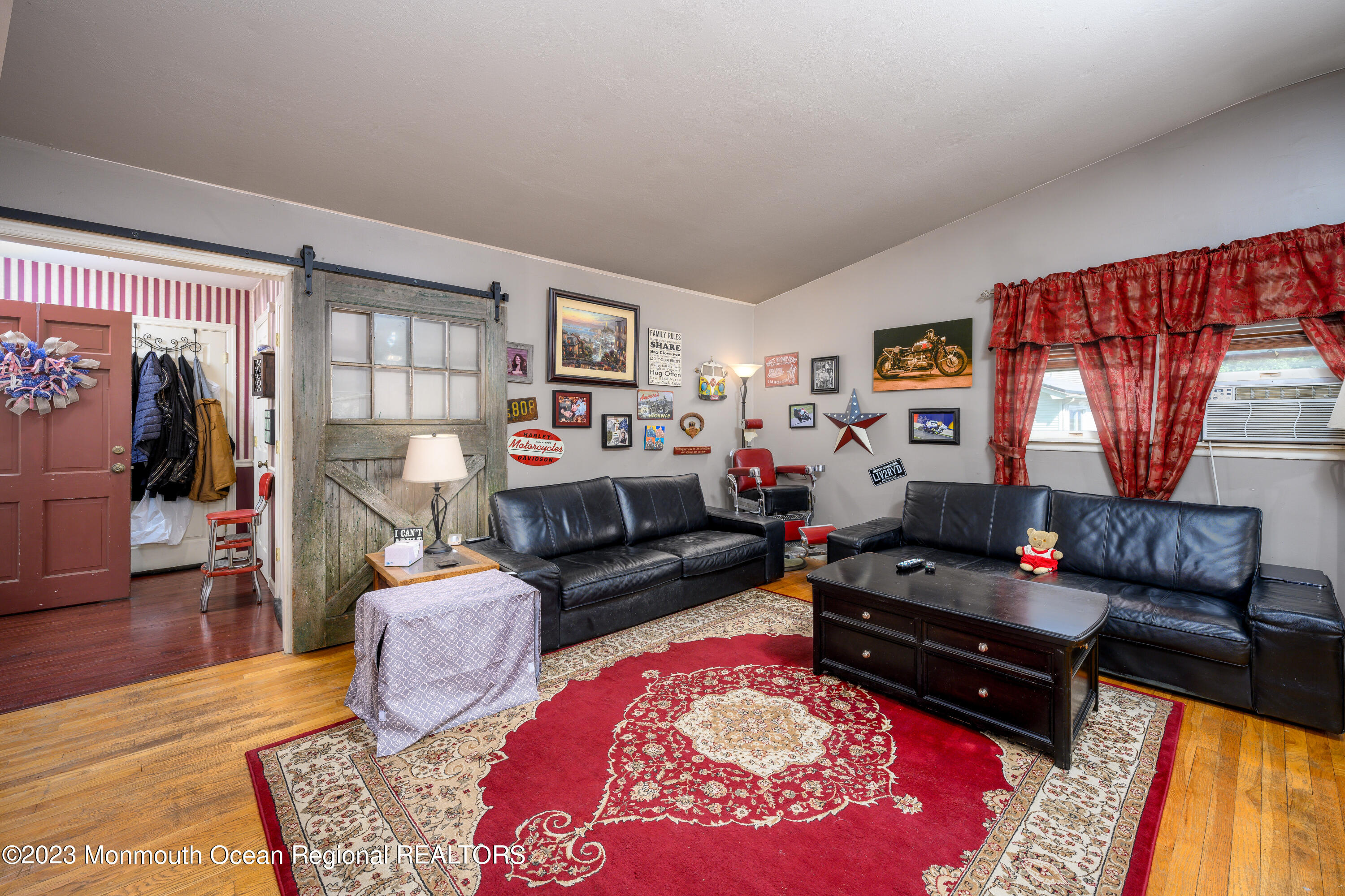 34_Brooktree_Rd-2