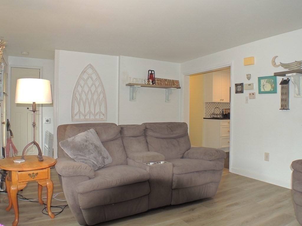 20 Helen Street Wareham, MA 02576 - Photo 11 of 22 Gallery Image 11