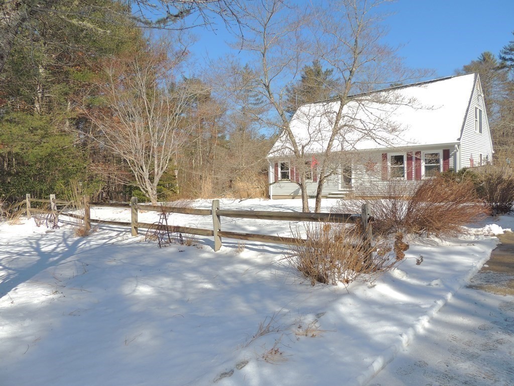 20 Helen Street Wareham, MA 02576 - Photo 2 of 22 Gallery Image 2