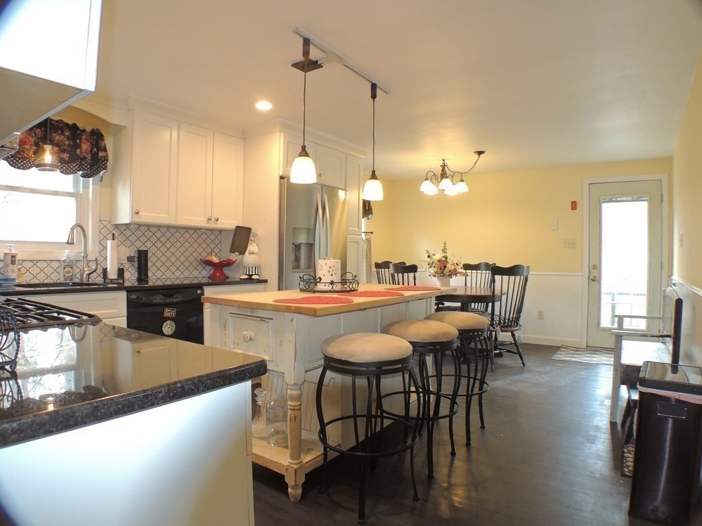 20 Helen Street Wareham, MA 02576 - Photo 5 of 22 Gallery Image 5