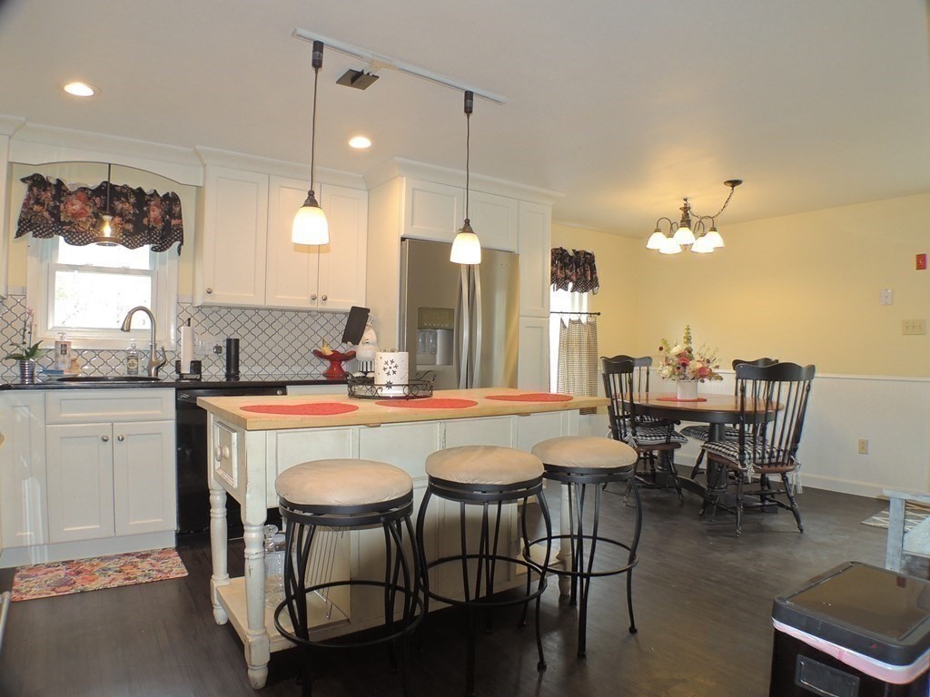 20 Helen Street Wareham, MA 02576 - Photo 8 of 22 Gallery Image 8