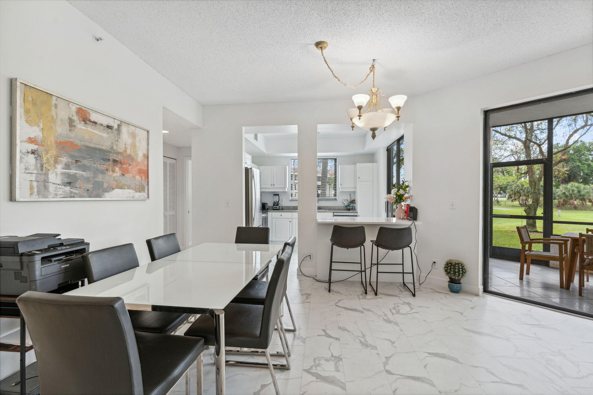 7546 La Paz Boulevard, Unit 105 Boca Raton, FL 33433 - Photo 11 of 29 Dining Area/Living Area
