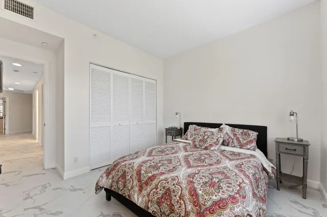 $425,000 | 7546 La Paz Boulevard, Unit 105, Boca Raton, FL 33433