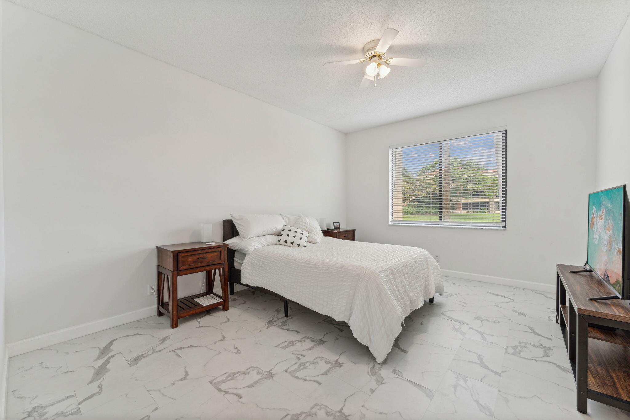 7546 La Paz Boulevard, Unit 105 Boca Raton, FL 33433 - Photo 20 of 29 Primary Bedroom