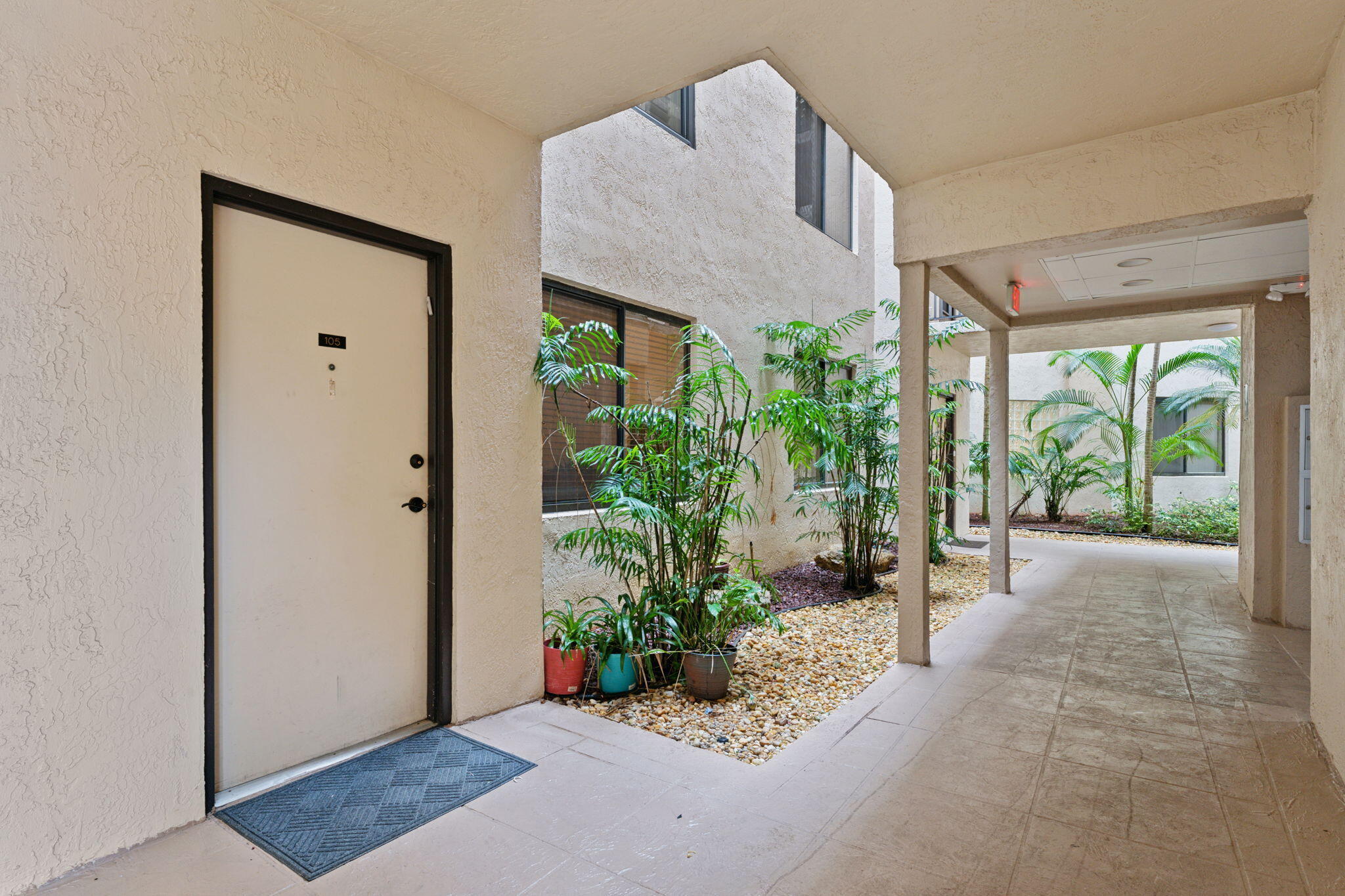 7546 La Paz Boulevard, Unit 105 Boca Raton, FL 33433 - Photo 6 of 29 Exterior Front