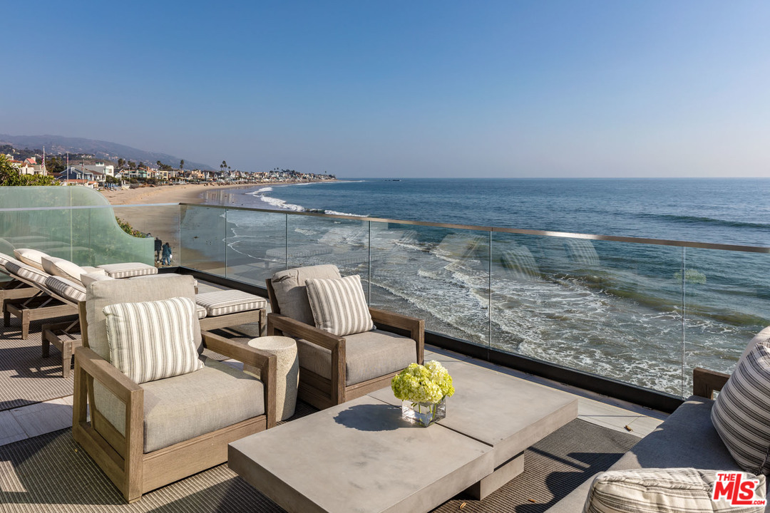 23950 Malibu Road Malibu, CA 90265 - Photo 11 of 24