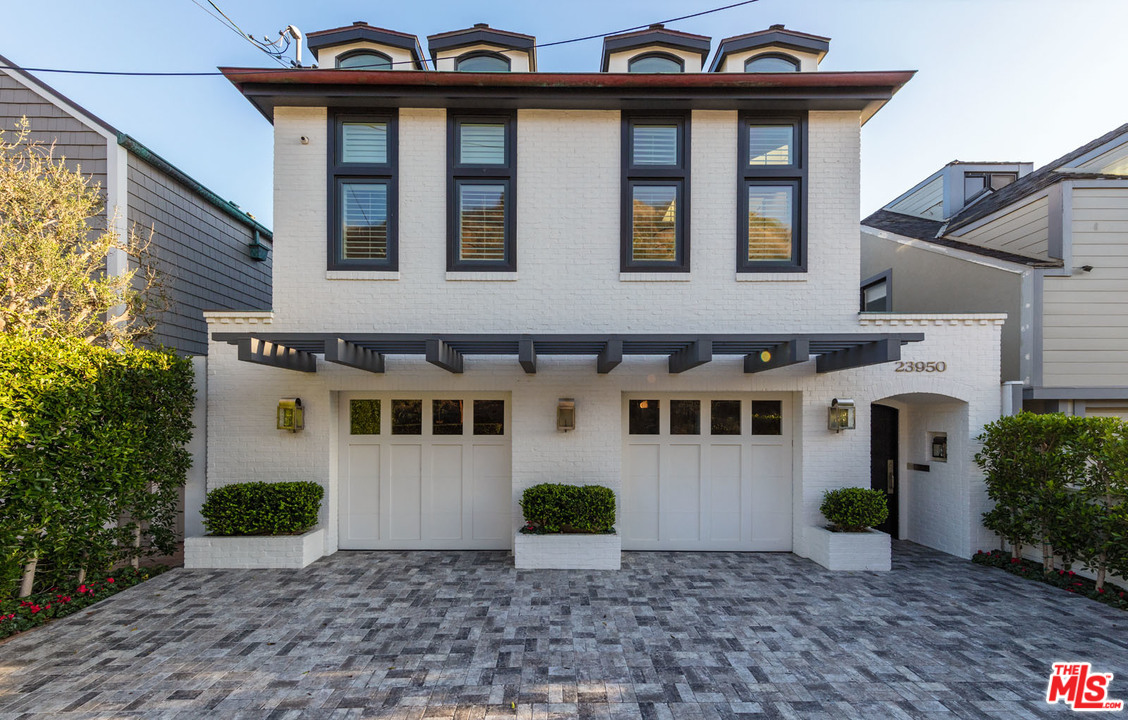 23950 Malibu Road Malibu, CA 90265 - Photo 4 of 24