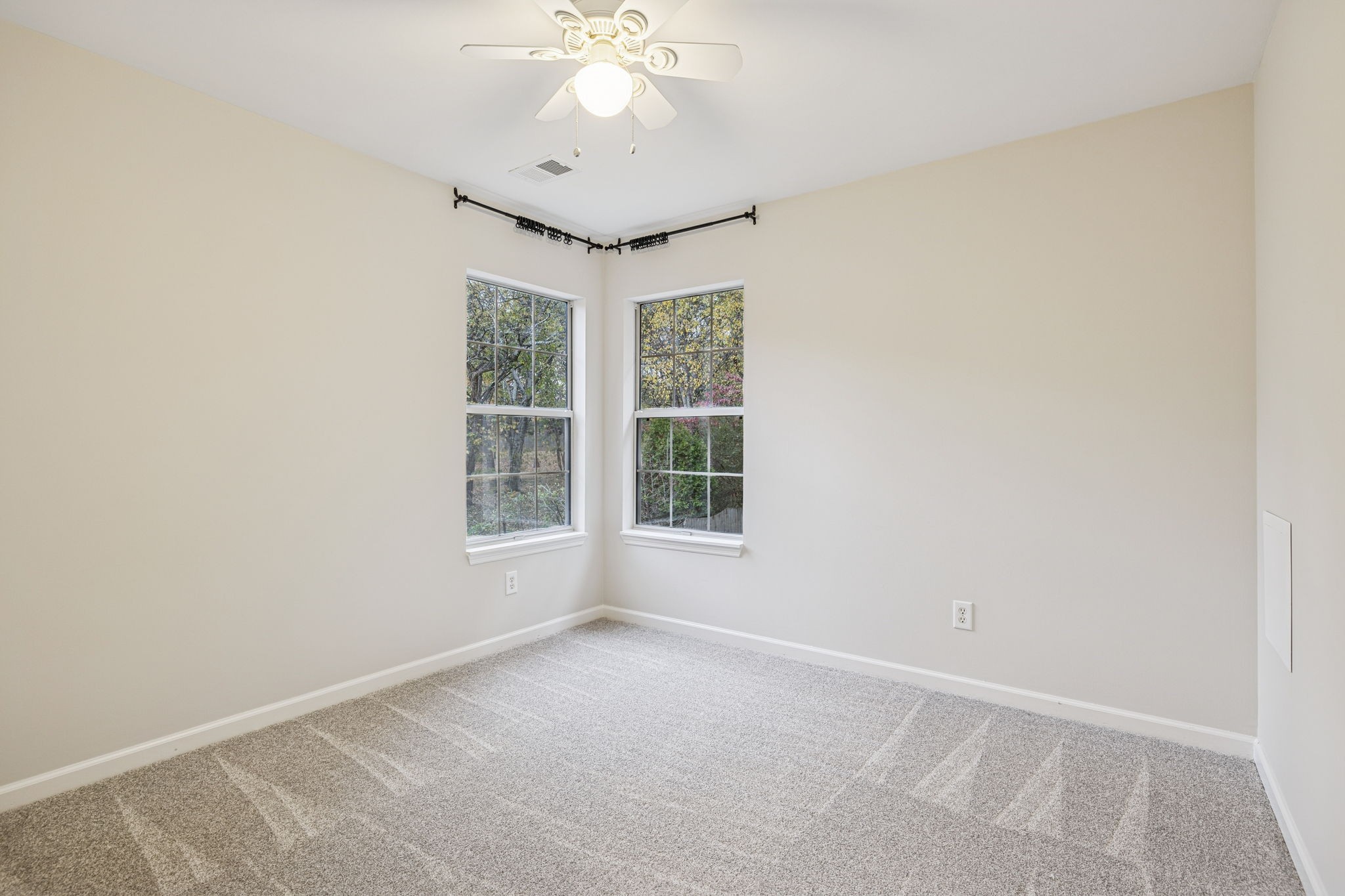 5244 Beech Ridge Road Nashville, TN 37221 - Photo 46 of 77 an empty room with a window