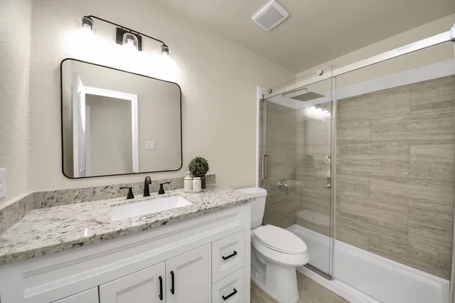 $2,300 | 9622 Sugarblossom Lane, Sugar Land, TX 77498