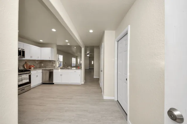 $2,300 | 9622 Sugarblossom Lane, Sugar Land, TX 77498