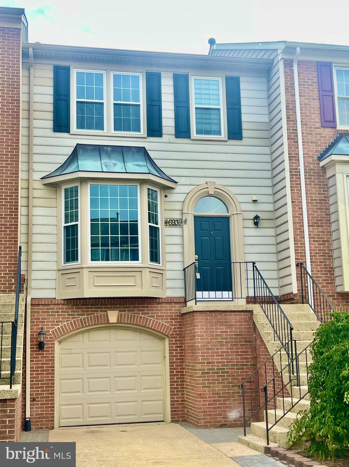 46939 Rabbitrun Terrace Sterling, VA 20164 - Photo 1 of 34 Gallery Image 1