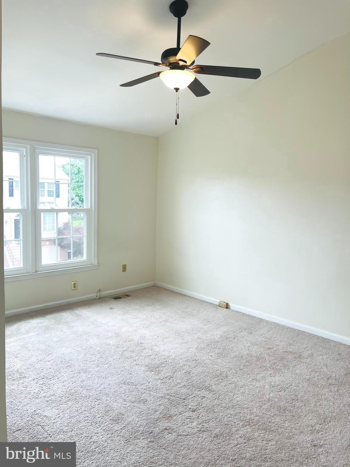 46939 Rabbitrun Terrace Sterling, VA 20164 - Photo 17 of 34 Gallery Image 17