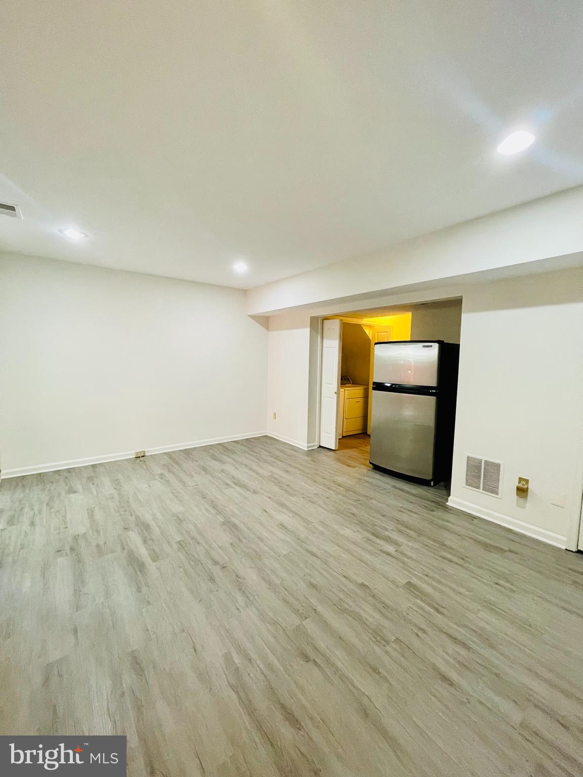 46939 Rabbitrun Terrace Sterling, VA 20164 - Photo 23 of 34 Gallery Image 23
