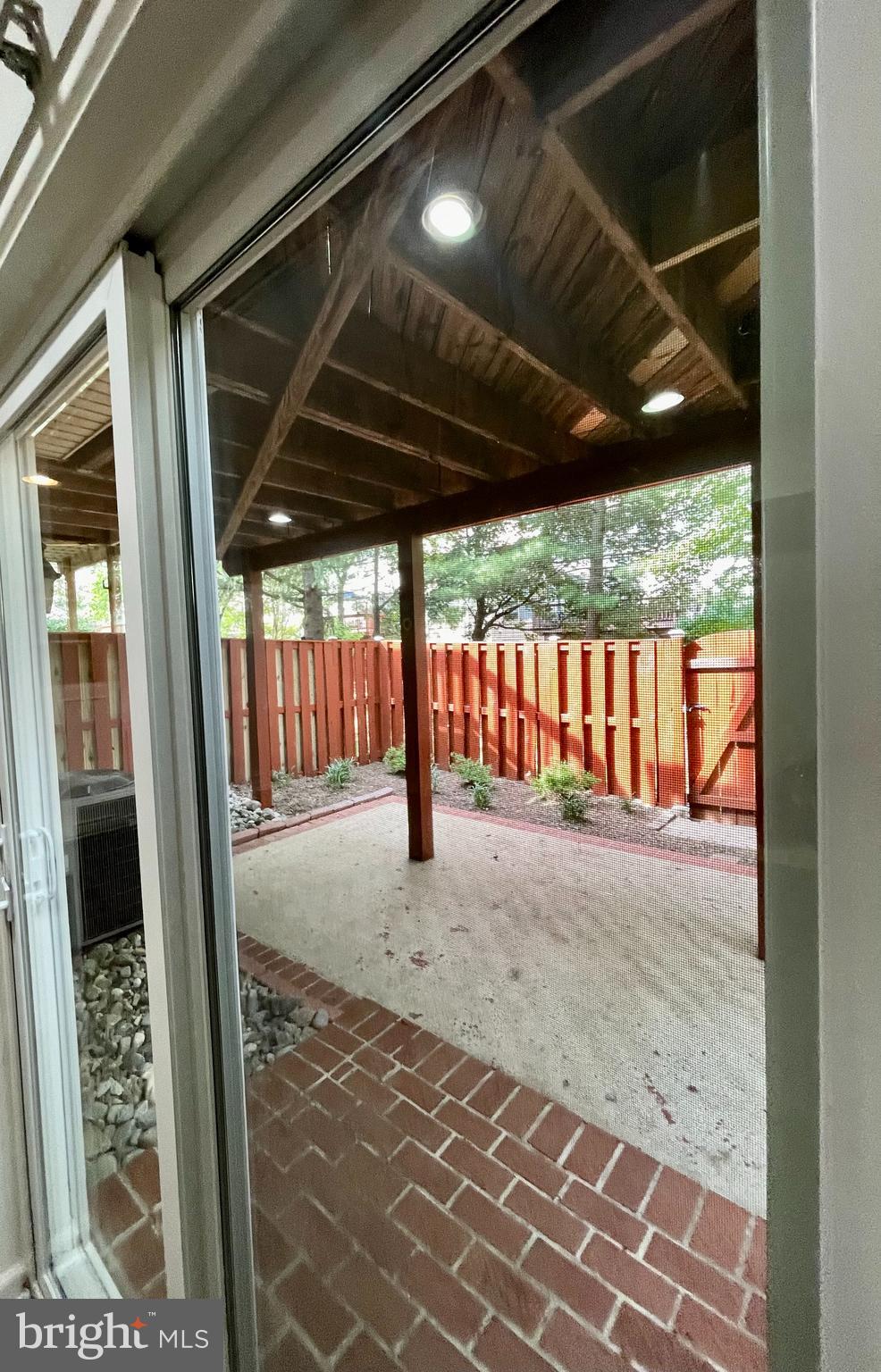 46939 Rabbitrun Terrace Sterling, VA 20164 - Photo 25 of 34 Gallery Image 25
