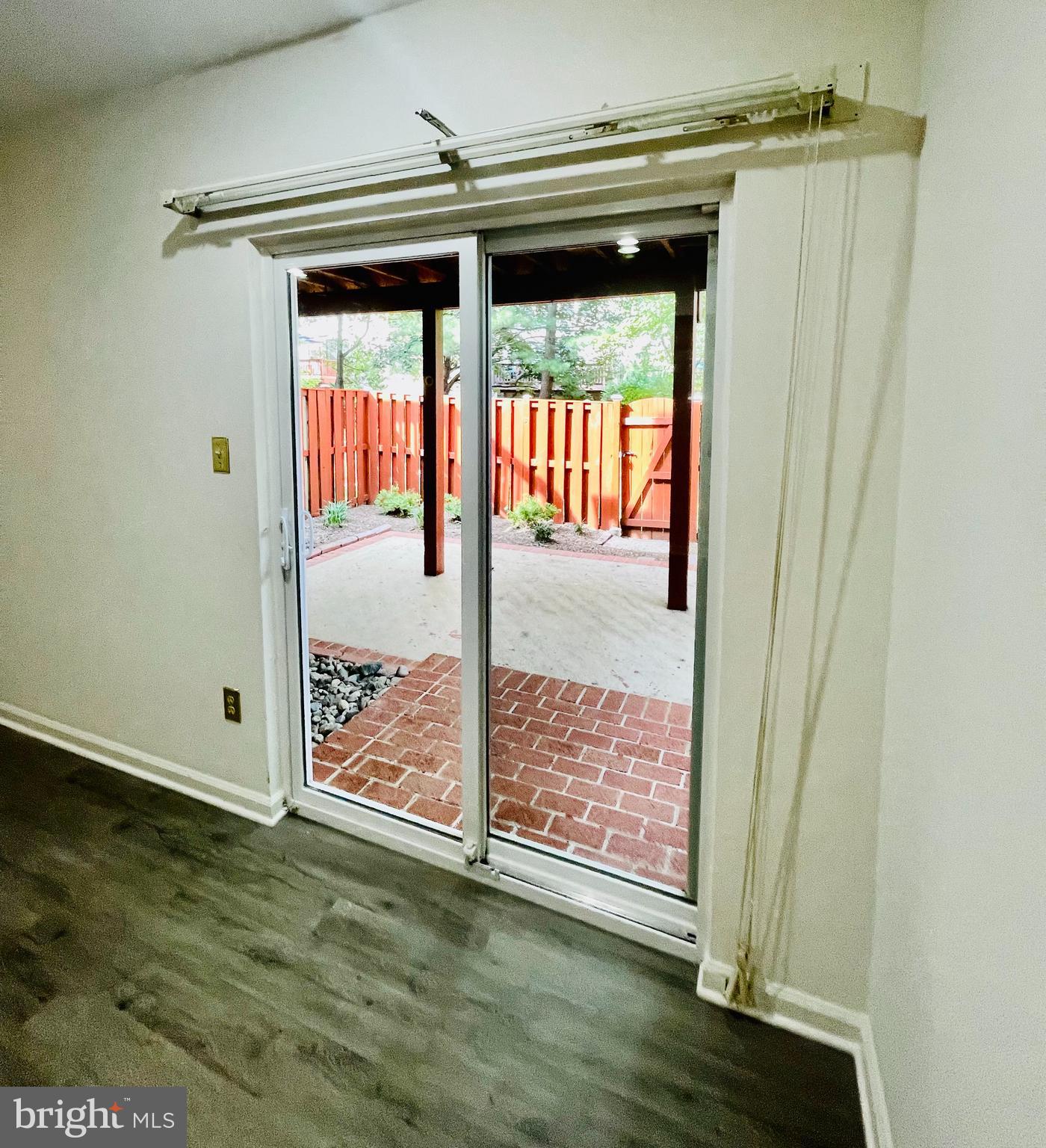 46939 Rabbitrun Terrace Sterling, VA 20164 - Photo 27 of 34 Gallery Image 27