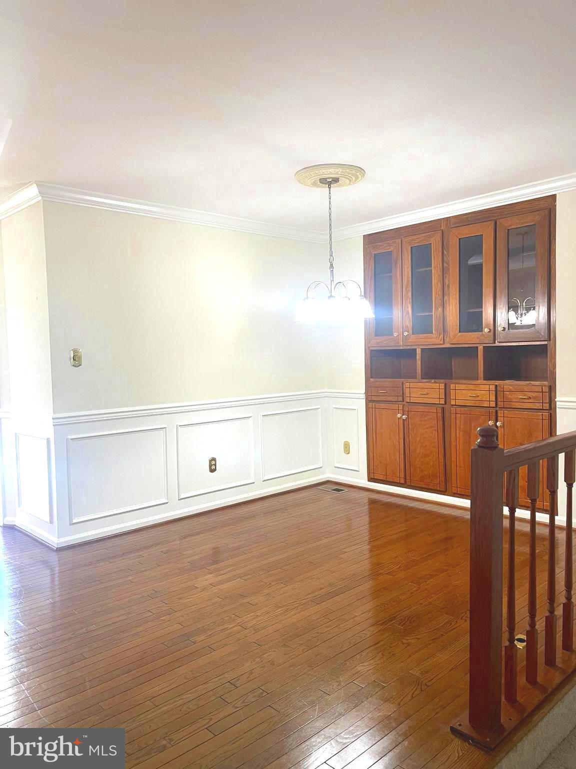 46939 Rabbitrun Terrace Sterling, VA 20164 - Photo 10 of 34 Gallery Image 10