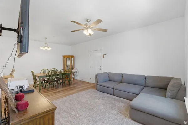 $344,900 | 752 Favreau Lane, Unit V201, Saratoga Springs, UT 84045