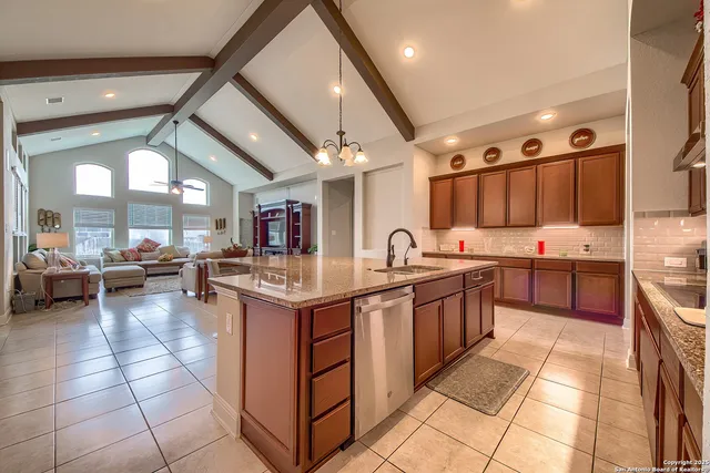 $899,000 | 3209 Harvest Hills Boulevard, Marion, TX 78124