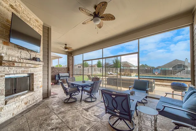 $899,000 | 3209 Harvest Hills Boulevard, Marion, TX 78124