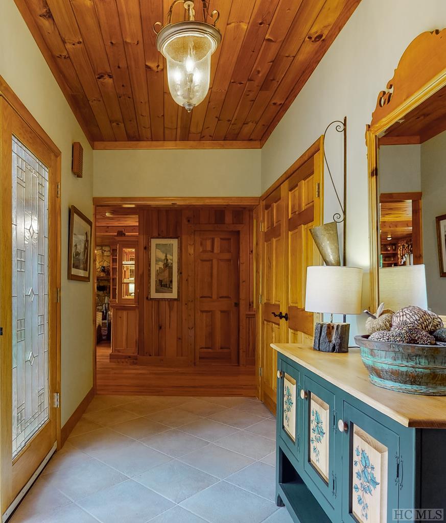 1121 Wilson Road Highlands, NC 28741 - Photo 10 of 42 Gallery Image 10