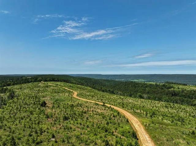 $715,000 | 1 Off N4220, Antlers, OK 74536