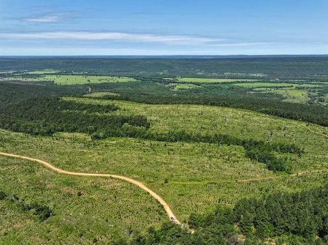 $715,000 | 1 Off N4220, Antlers, OK 74536