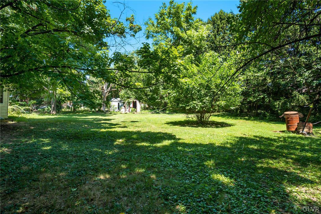 447 Hahn Road Nazareth, PA 18064 - Photo 23 of 25