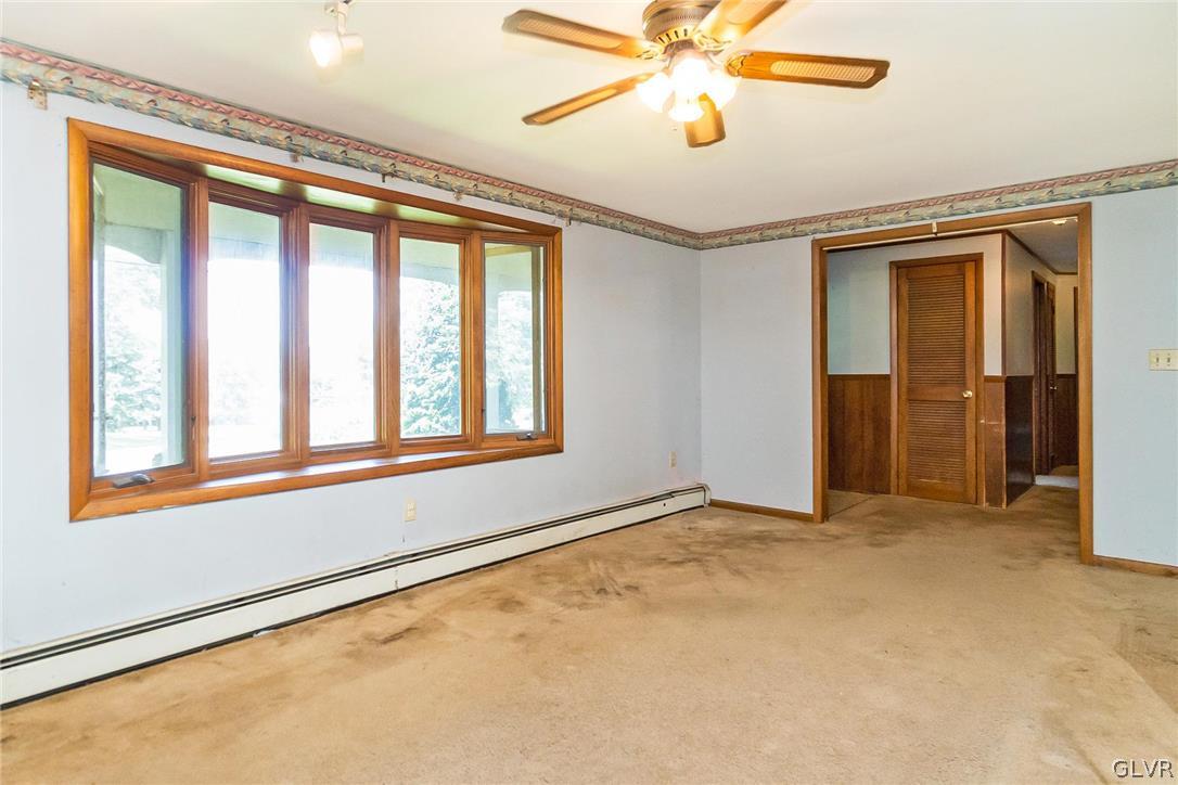 447 Hahn Road Nazareth, PA 18064 - Photo 7 of 25