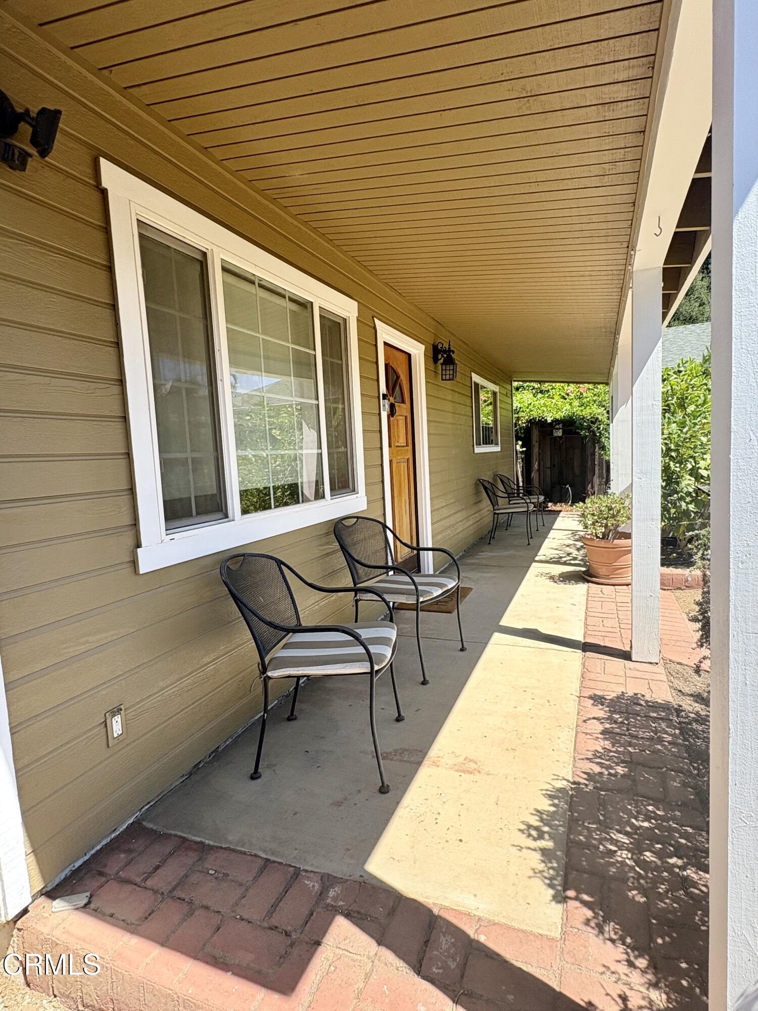 133 Prospect Street Oak View, CA 93022 - Photo 3 of 19 a building outdoor space with seating space
