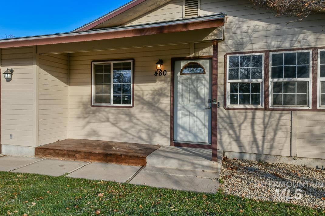 480 Easy Street Kuna, ID 83634 - Photo 6 of 39 View of exterior entry with a porch